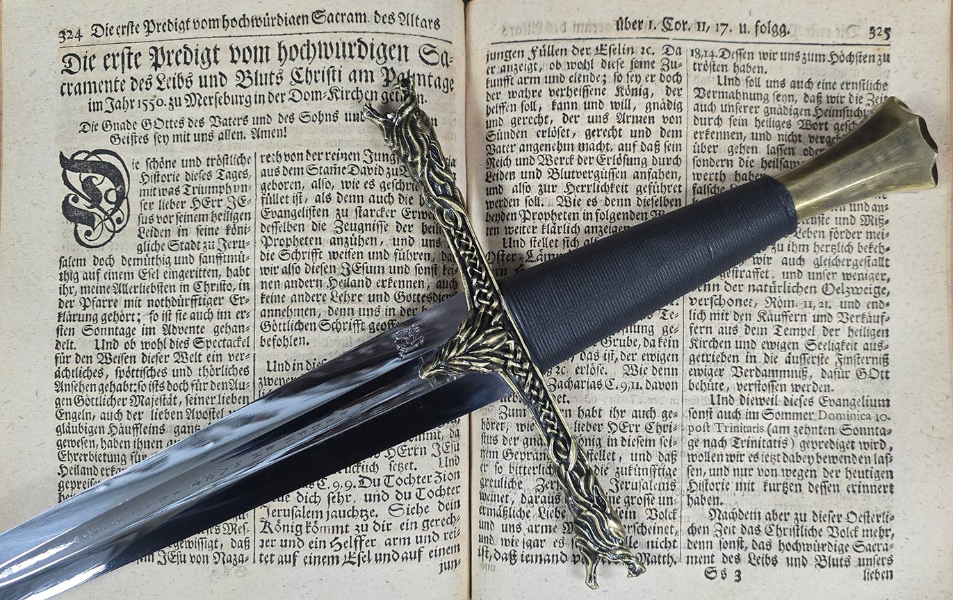 The Eindride “Shadow” Dagger
